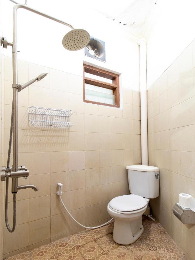 מלון בנדונג Oyo 3908 Fenway Kostel מראה חיצוני תמונה